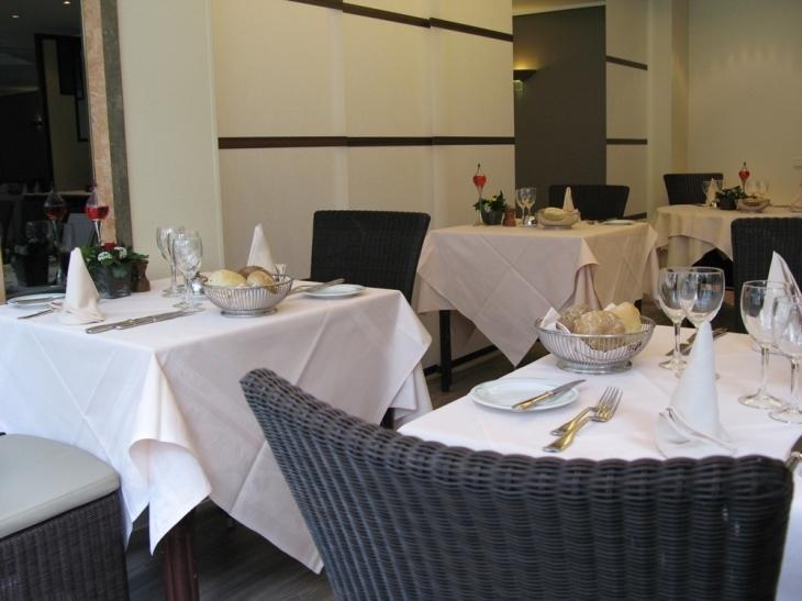 Hotel Best Western County House Saint-Gilles 外观 照片